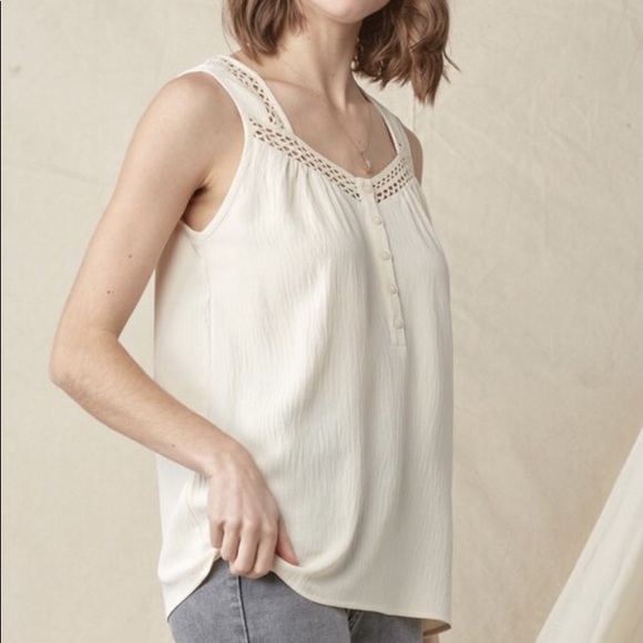 Crochet Trim Tank - Picture 1 of 6